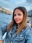 Анна Хуан