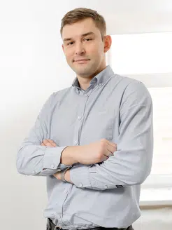 Андрей Холуев